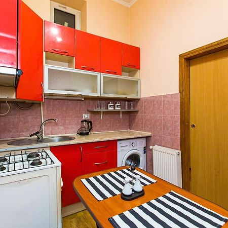 Біля Дзиги Сучасна Квартира На Вулиці Вірменській 35 リヴィウ エクステリア 写真